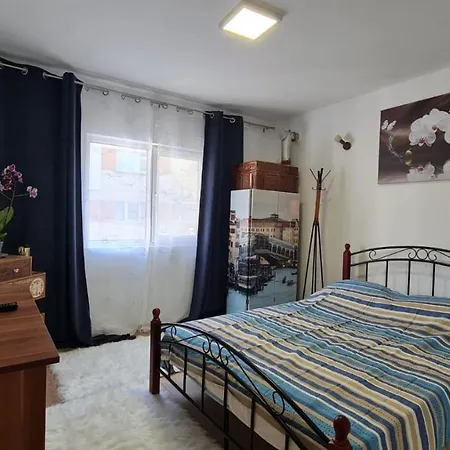 דירה Iulia Deluxe סולינה