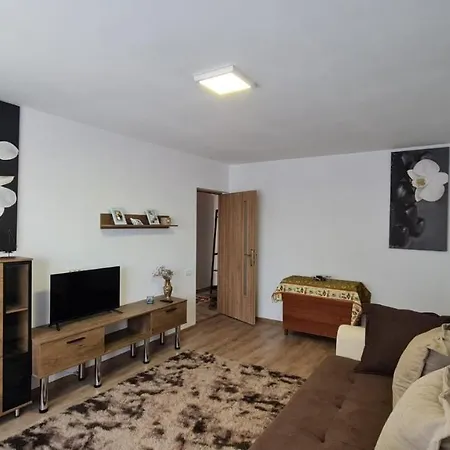 Iulia Deluxe Sulina